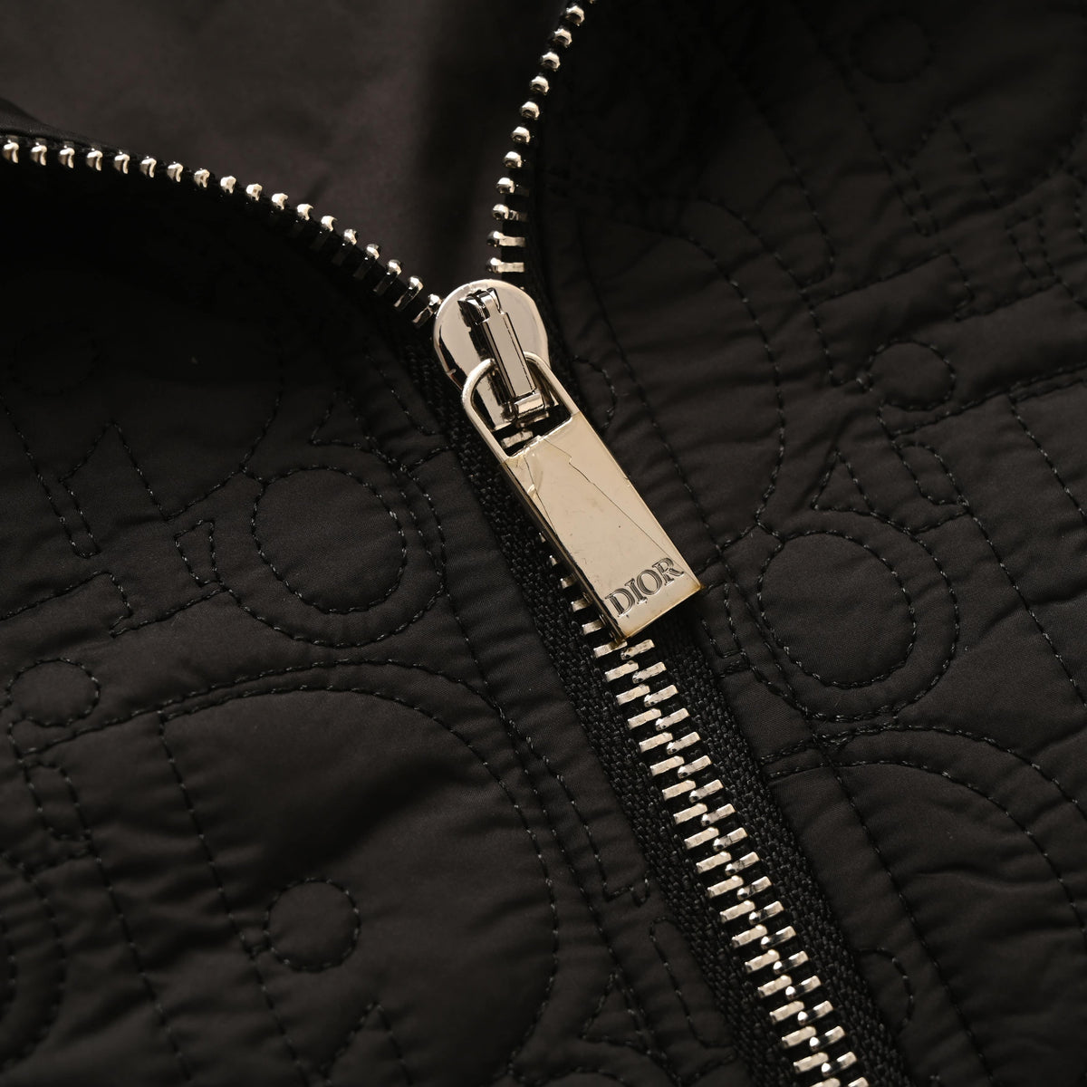 Christian Dior Embossed Quilted Hooded Zip-Up Jacket with CD Chest Detail, Casual Streetwear Outerwear