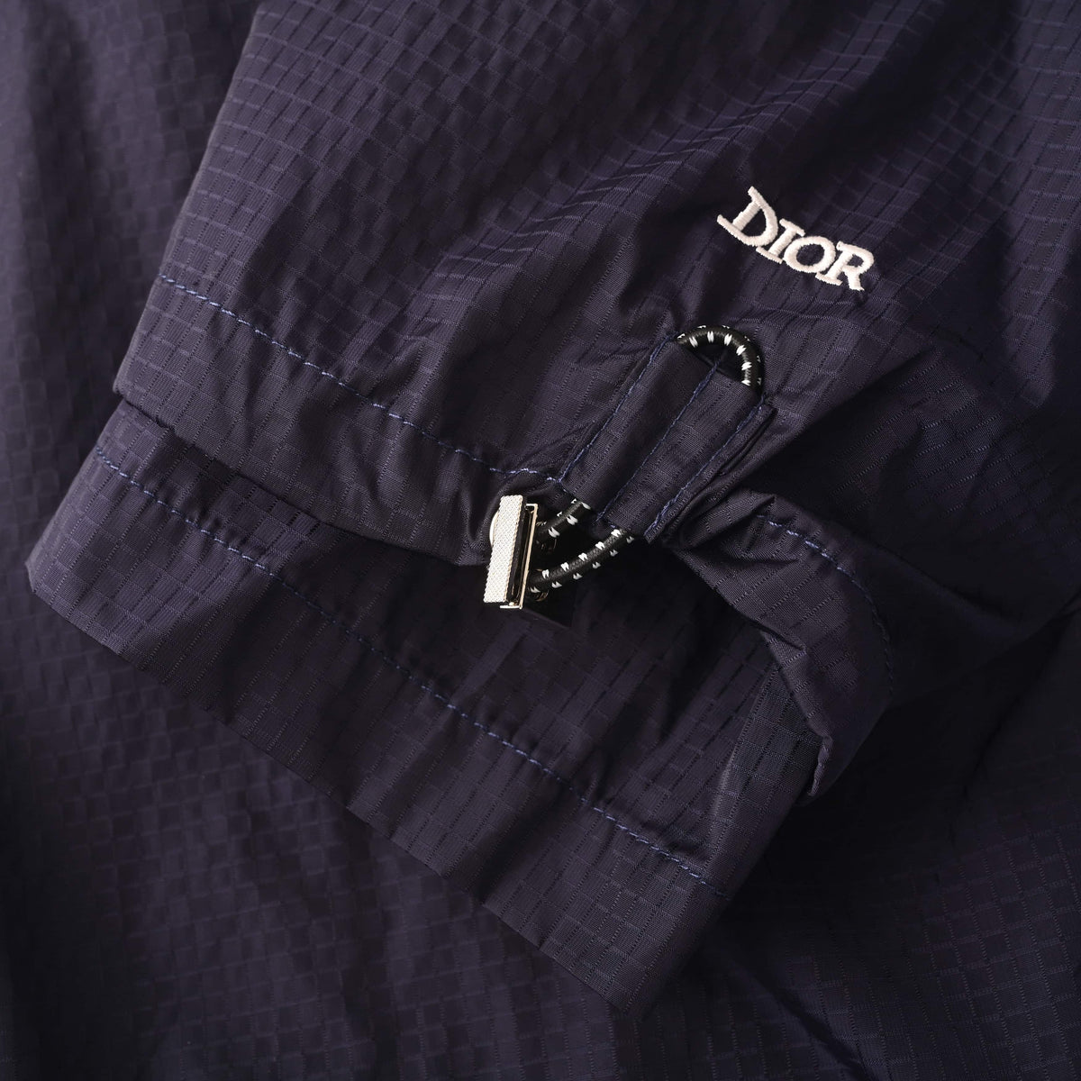 Christian Dior Utility-Style Multi-Pocket Jacket with Zip Fastening for Casual Layering and Streetwear Looks