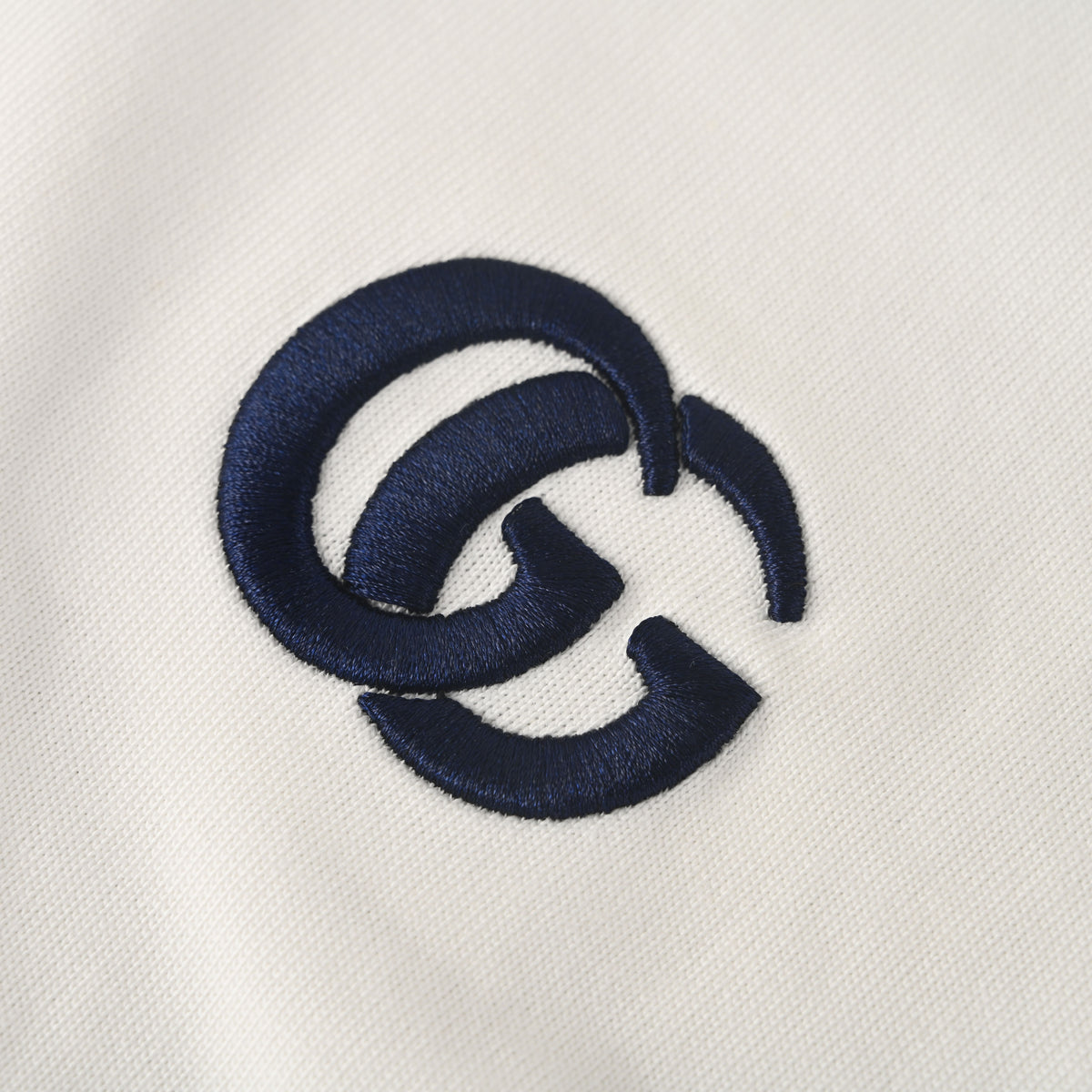 Gucci Unisex Interlocking G Embroidered Long-Sleeve T-Shirt