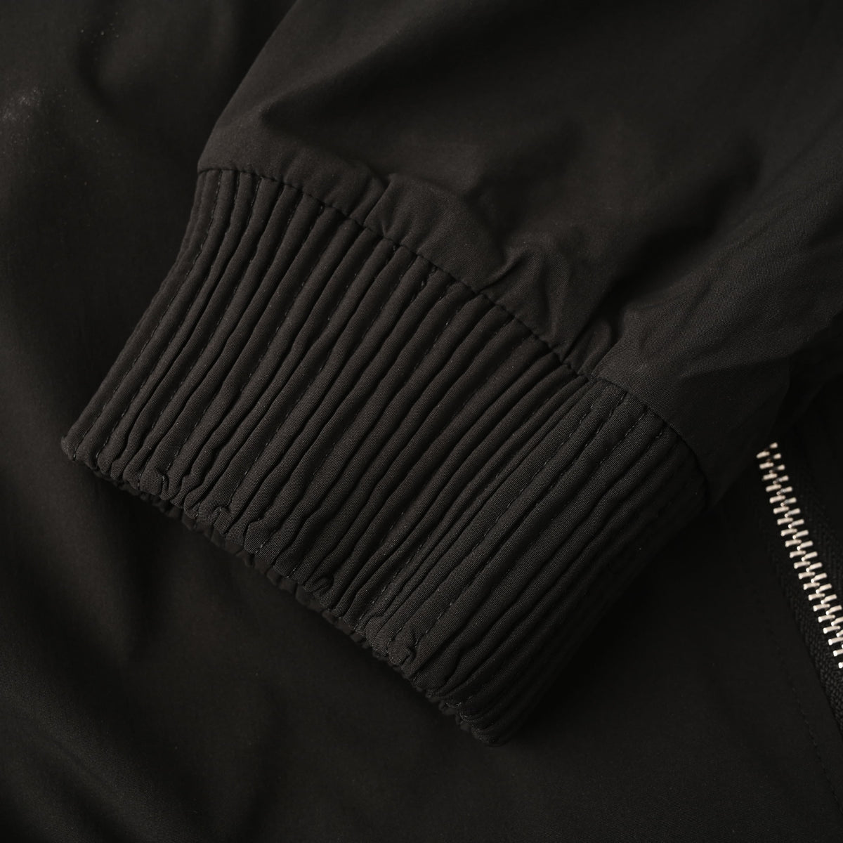 Christian Dior Technical Fabric Stand-Collar Jacket with Side Letter Embroidery for Urban Streetwear