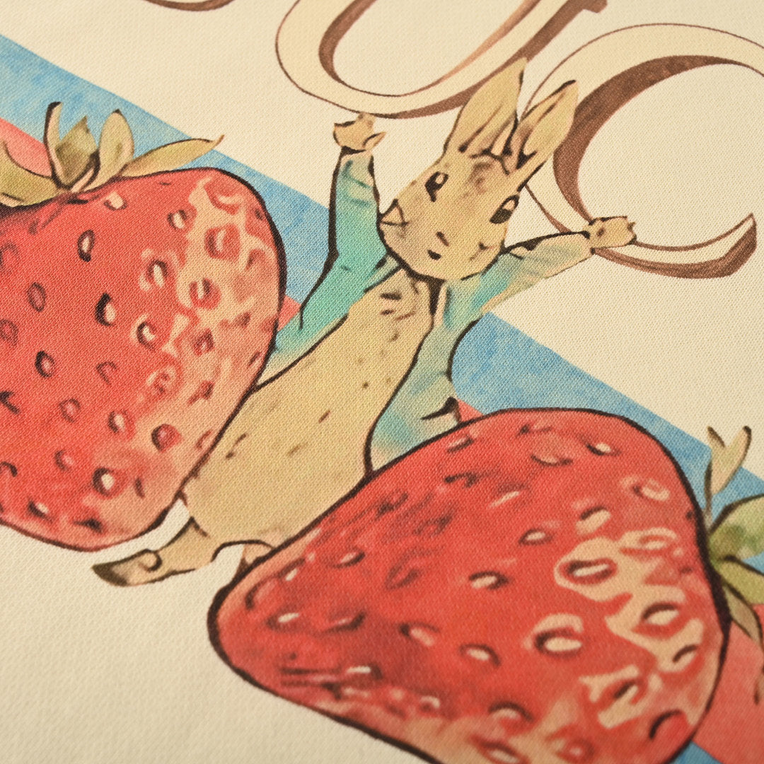 GUCCI Cream Bunny and Strawberry Cotton Crewneck Sweatshirt