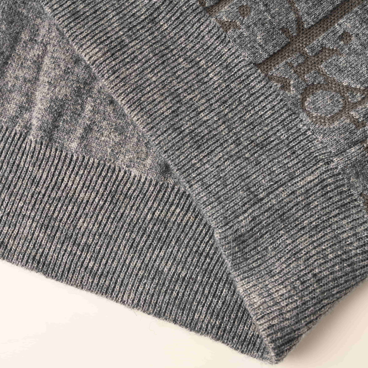 Christian Dior Hooded Zip-Up Knit Jacket with All-Over Jacquard Pattern, Casual Layering Knitwear