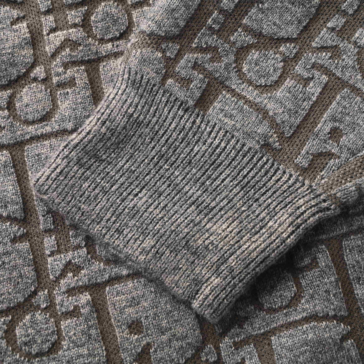 Christian Dior Hooded Zip-Up Knit Jacket with All-Over Jacquard Pattern, Casual Layering Knitwear