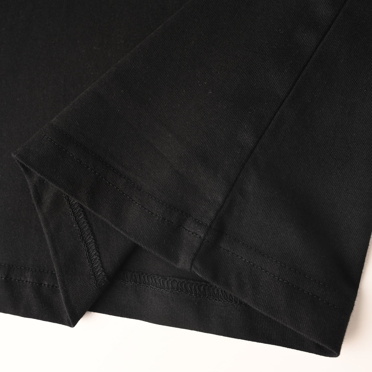 Christian Dior Embroidered Short-Sleeve T-Shirt with Plain Fabric and Casual Streetwear Styling